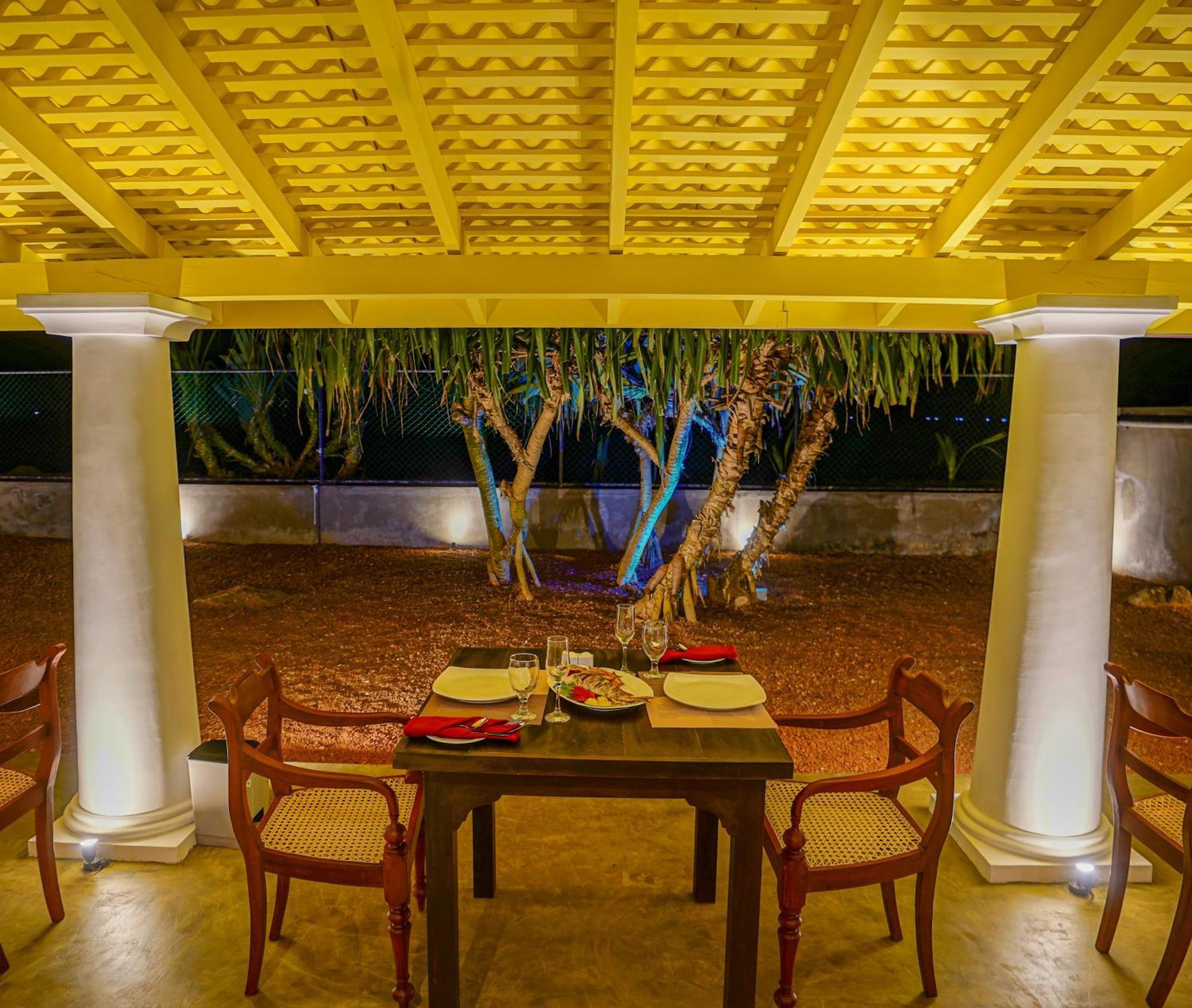 Hotel Beyond The Sea By Ceylonese Ambalangoda  Exterior foto